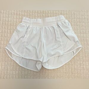 WHITE Hotty Hot Low-Rise Lined Short 2.5" size 2